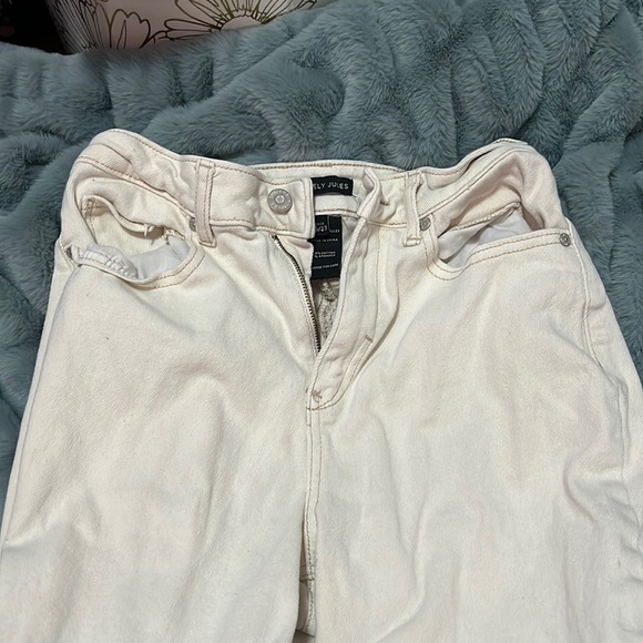 White strait legged jeans - Picture 1 of 2
